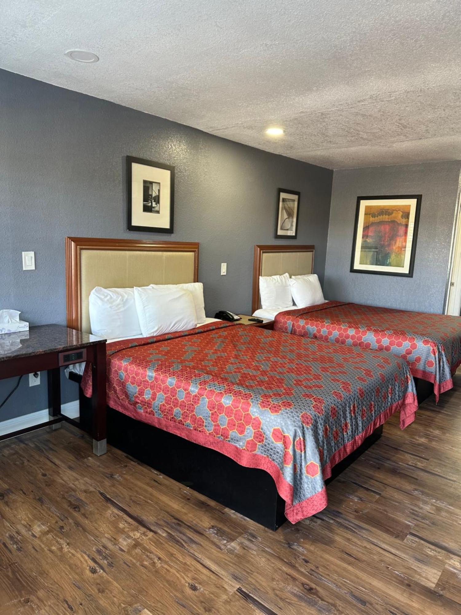 سانتا كروز، كاليفورنيا Fireside Inn By The Beach Boardwalk & Bowling المظهر الخارجي الصورة