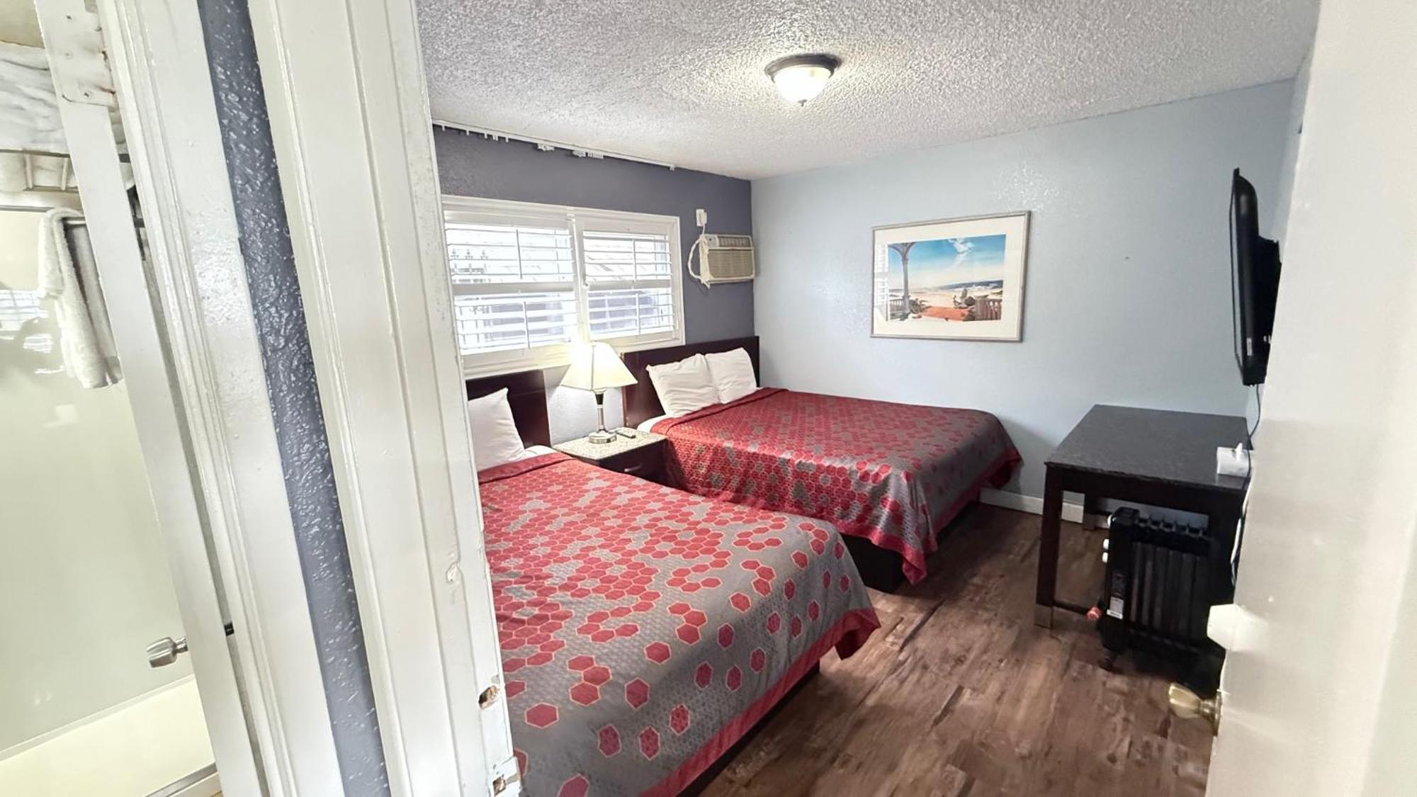 سانتا كروز، كاليفورنيا Fireside Inn By The Beach Boardwalk & Bowling المظهر الخارجي الصورة