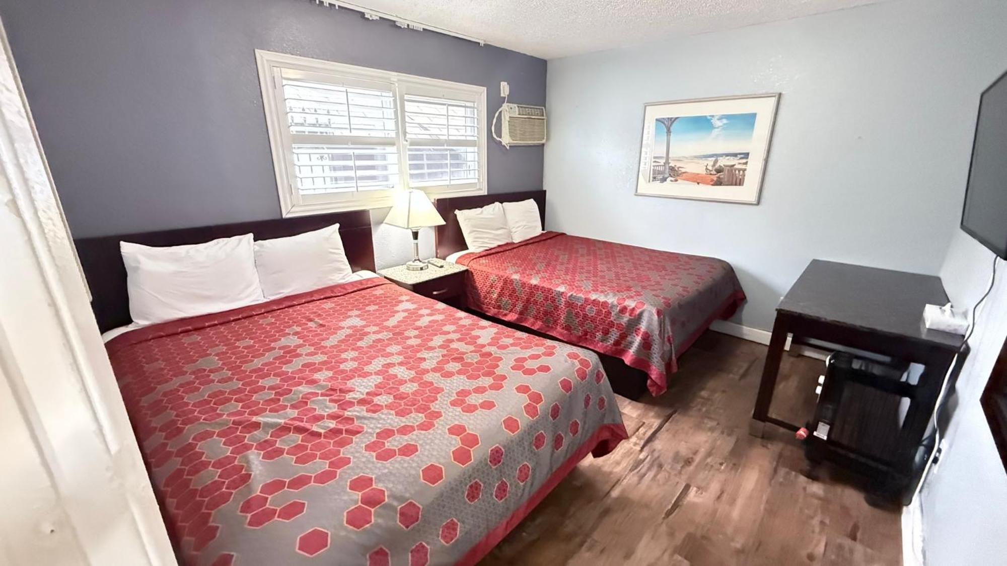 سانتا كروز، كاليفورنيا Fireside Inn By The Beach Boardwalk & Bowling المظهر الخارجي الصورة