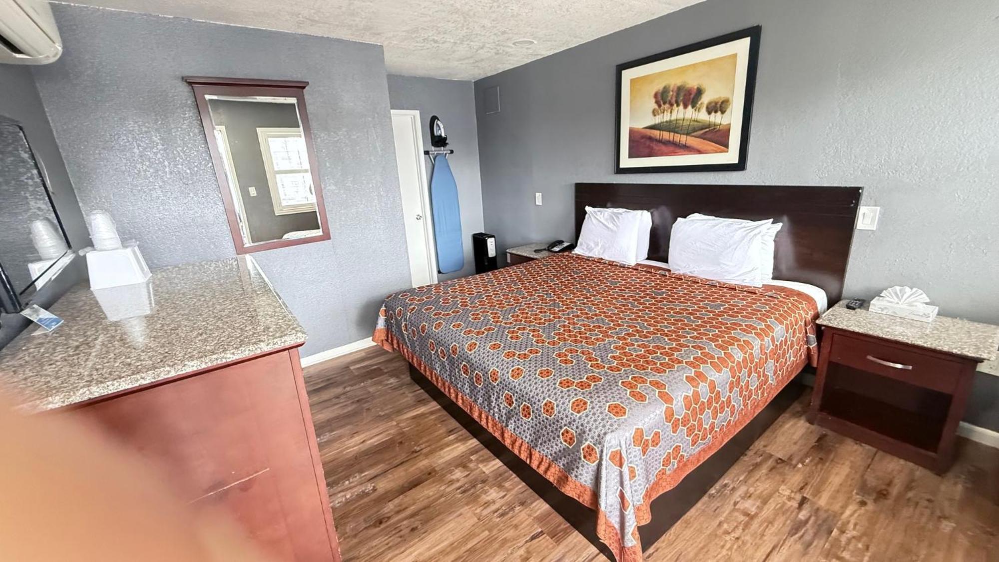سانتا كروز، كاليفورنيا Fireside Inn By The Beach Boardwalk & Bowling المظهر الخارجي الصورة