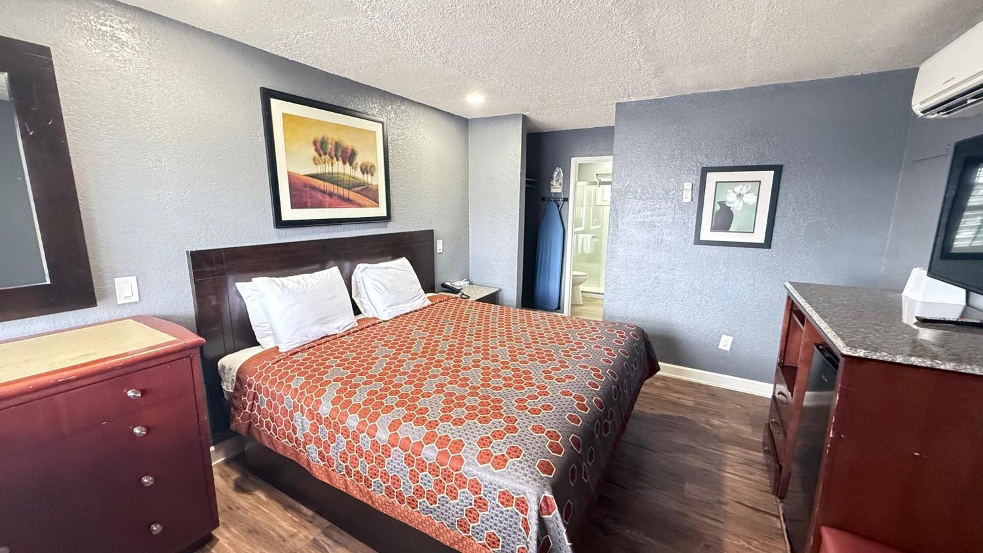 سانتا كروز، كاليفورنيا Fireside Inn By The Beach Boardwalk & Bowling المظهر الخارجي الصورة